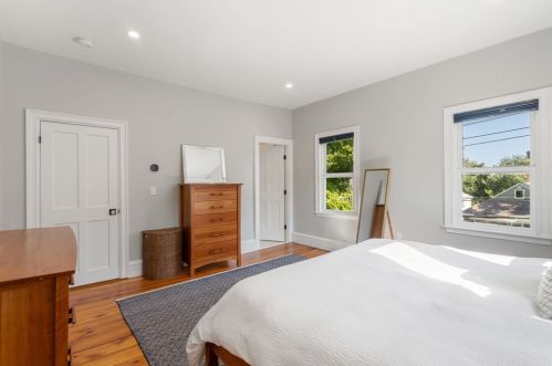 1075 Adams St, Boston MA exterior