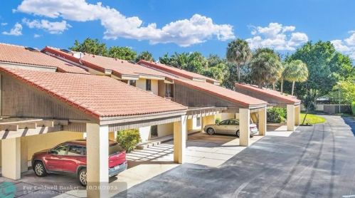 1330 13 St, Boca Raton FL 33486-5323 exterior