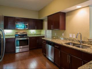 1265 Mount Vernon Hwy, Atlanta GA  30338-5452 exterior