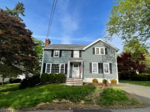 26 Garibaldi St, Bernardsville NJ  07924-2731 exterior