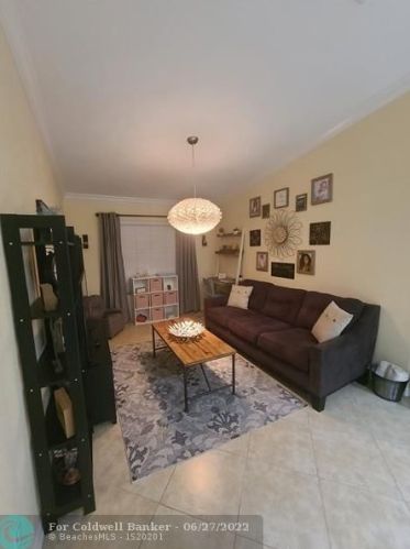 1970 Jamesport Dr, Fort Pierce FL  34953-4377 exterior