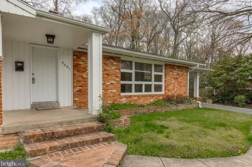 9401 Forest Haven Dr, Alexandria VA  22309-3122 exterior