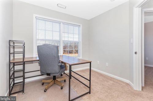 204 Overlook Dr, Hanover PA  17331-9136 exterior