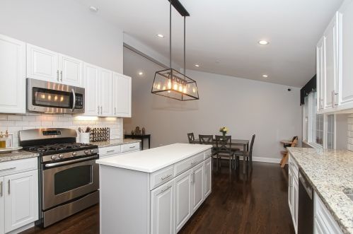 510 Adams St, Elmhurst IL  60126-4663 exterior