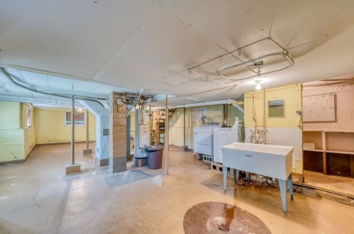 5133 Homan Ave, Chicago IL 60655-2610 exterior