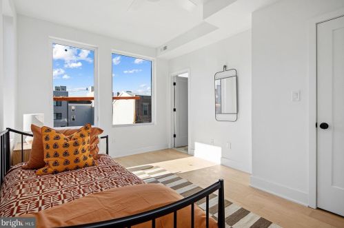 1613 2nd St, Philadelphia PA 19122 exterior