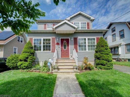 1108 Charlotte Pl, Rahway, NJ 07065-2728