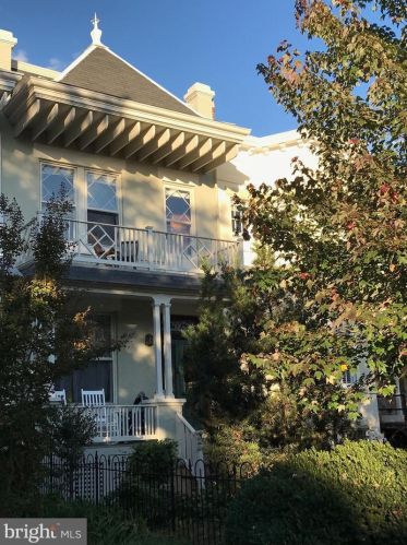 1324 Massachusetts Ave, Washington DC  20003-1539 exterior