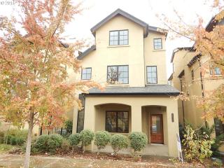 2823 Lord Byron Pl, Eugene, OR 97408-4635