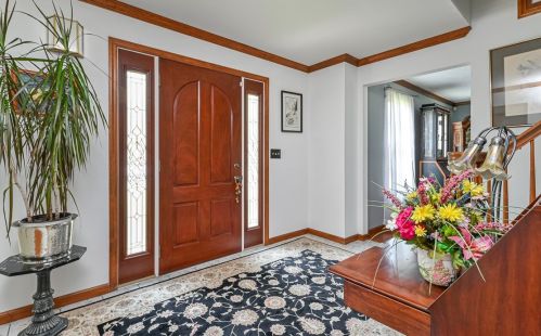 134 Radcliff Dr, Pittsburgh, PA 15237-3382