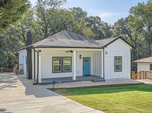 2050 Meador Ave, Atlanta, GA 30315-6617