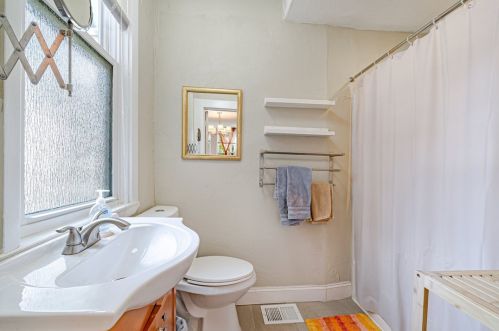 720 Mifflin Ave, Pittsburgh PA 15221-3438 exterior