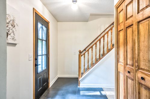 1202 Sprucebrook Dr, Kalamazoo MI 49048-5814 exterior