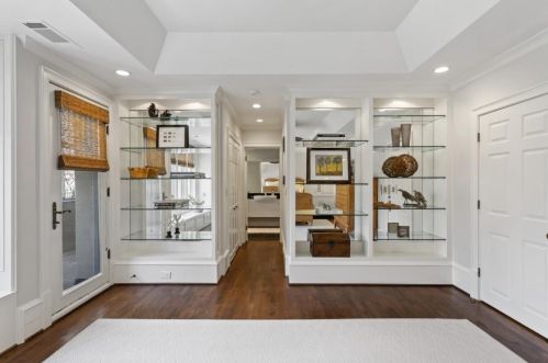 1165 Conway Dr, Atlanta GA 30327-3535 exterior