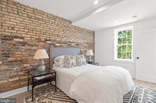 829 Decatur St, Washington DC  20017-3918 exterior