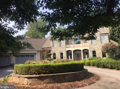 11300 Glen Rd, Rockville MD 20854-1849 exterior