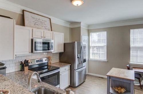 2495 Ivey Crest Cir, Tucker GA  30084-3762 exterior