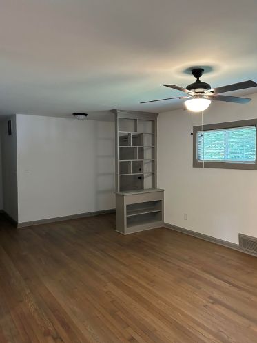 551 Hammond Dr, Atlanta GA  30328-5139 exterior