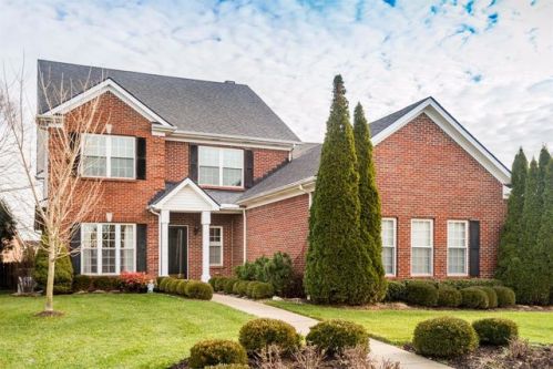 1305 Saddle Club Way, Lexington, KY 40504-1695