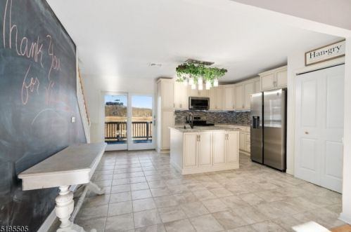 7 Berry Rd, Wantage NJ 07461-3009 exterior