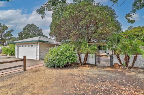 1653 Matheson Rd, Concord, CA 94521-2130