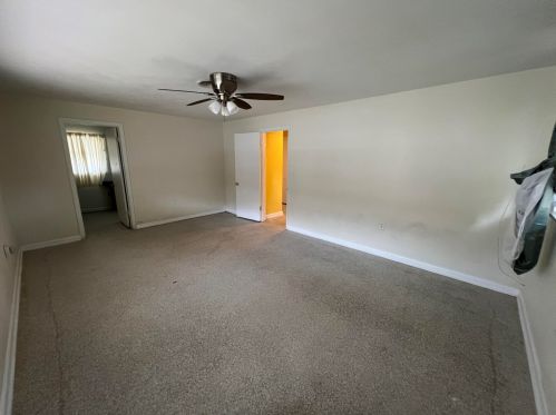 1908 Colonial Rd, Fort Pierce FL  34950-8116 exterior