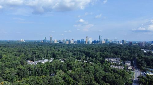 4300 Chastain Walk, Atlanta GA  30342-3361 exterior