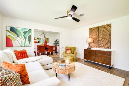 8800 Balcones Clb Dr, Austin TX 78750-3006 exterior