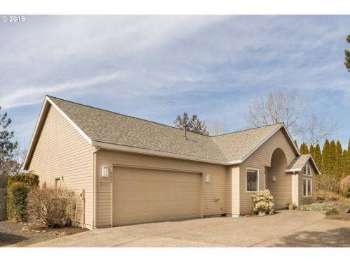 8807 90 Ave, Portland OR  97223-6404 exterior