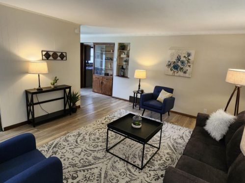 4465 63rd St, Milwaukee, WI 53220-3462