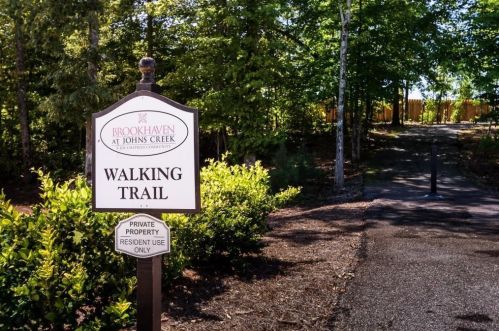 11112 Brookhavenclub Dr, Duluth GA 30097-1818 exterior