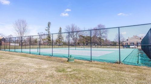 22158 Edgewater, Novi MI  48375-5014 exterior