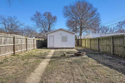 5206 Idaho Ave, Saint Louis MO 63111-1653 exterior