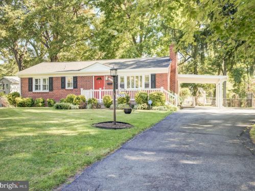 7833 Martha Washington St, Alexandria VA  22309-1346 exterior