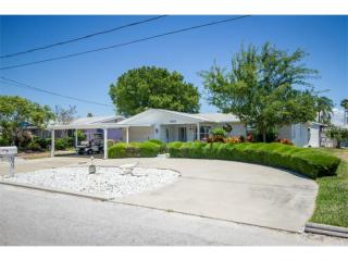 13620 Allyn Dr, Port Richey FL  34667-1506 exterior