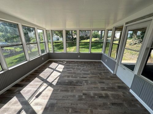 9202 Alpine Dr, Saint Louis MO 63123-4456 exterior