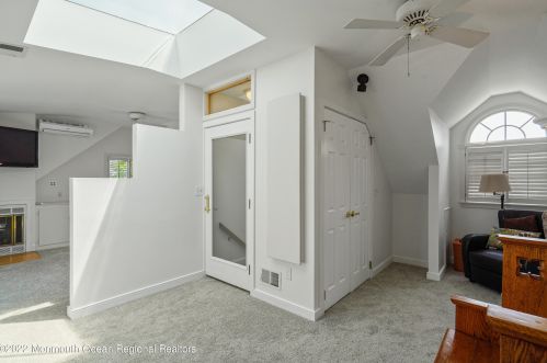 1231 Fleming Ave, Point Pleasant Beach NJ 08742-4040 exterior