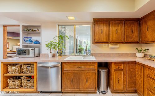 7860 Paseo Del Norte, Tucson, AZ 85704-3217