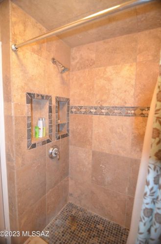 10700 Tanque Verde Rd, Tucson AZ 85749-9611 exterior