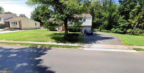 1169 Lower Fry Rd, Trenton NJ 08618-1828 exterior