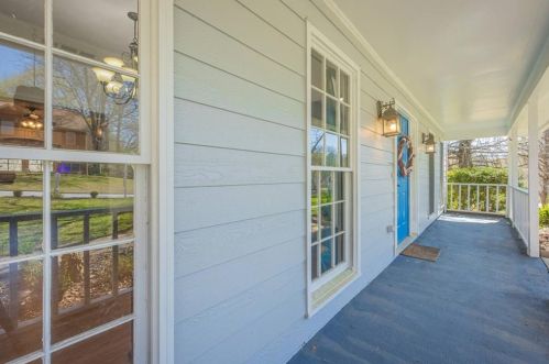 2802 Emerson Lake Dr, Lithonia GA  30078-6642 exterior