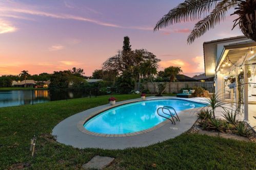 21176 Escondido Way, Boca Raton FL  33433-2505 exterior