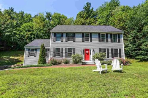 36 Millstone Dr, Concord, NH 03301-8304