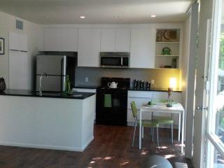 4728 15th St, Phoenix AZ  85014-3708 exterior