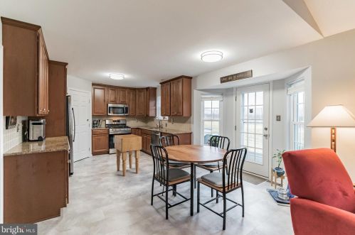 62 Presidential Dr, Limerick PA  19468-3461 exterior