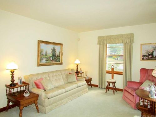 207 Eno Ave, Torrington CT 06790-5625 exterior