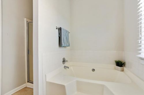 5295 Salem Springs Dr, Lithonia GA  30038-4847 exterior