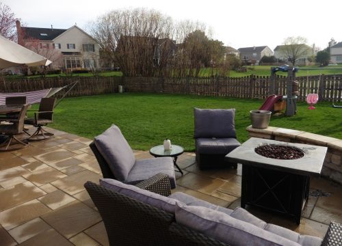 866 Crabapple Dr, Bull Valley IL exterior