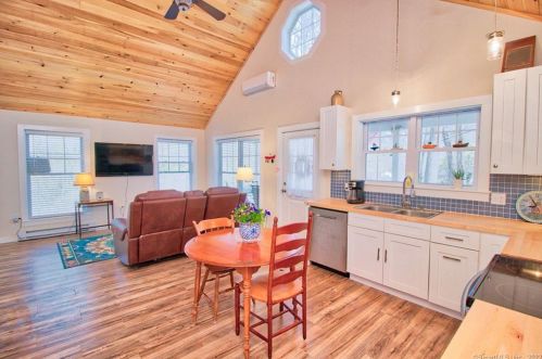 113 Catlin Rd, Torrington CT 06791-1806 exterior