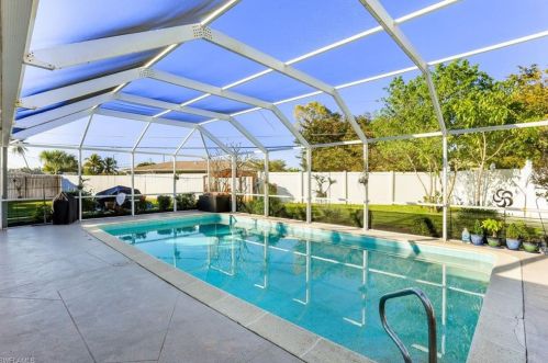 2090 49 Ter, Naples FL 34116-5772 exterior